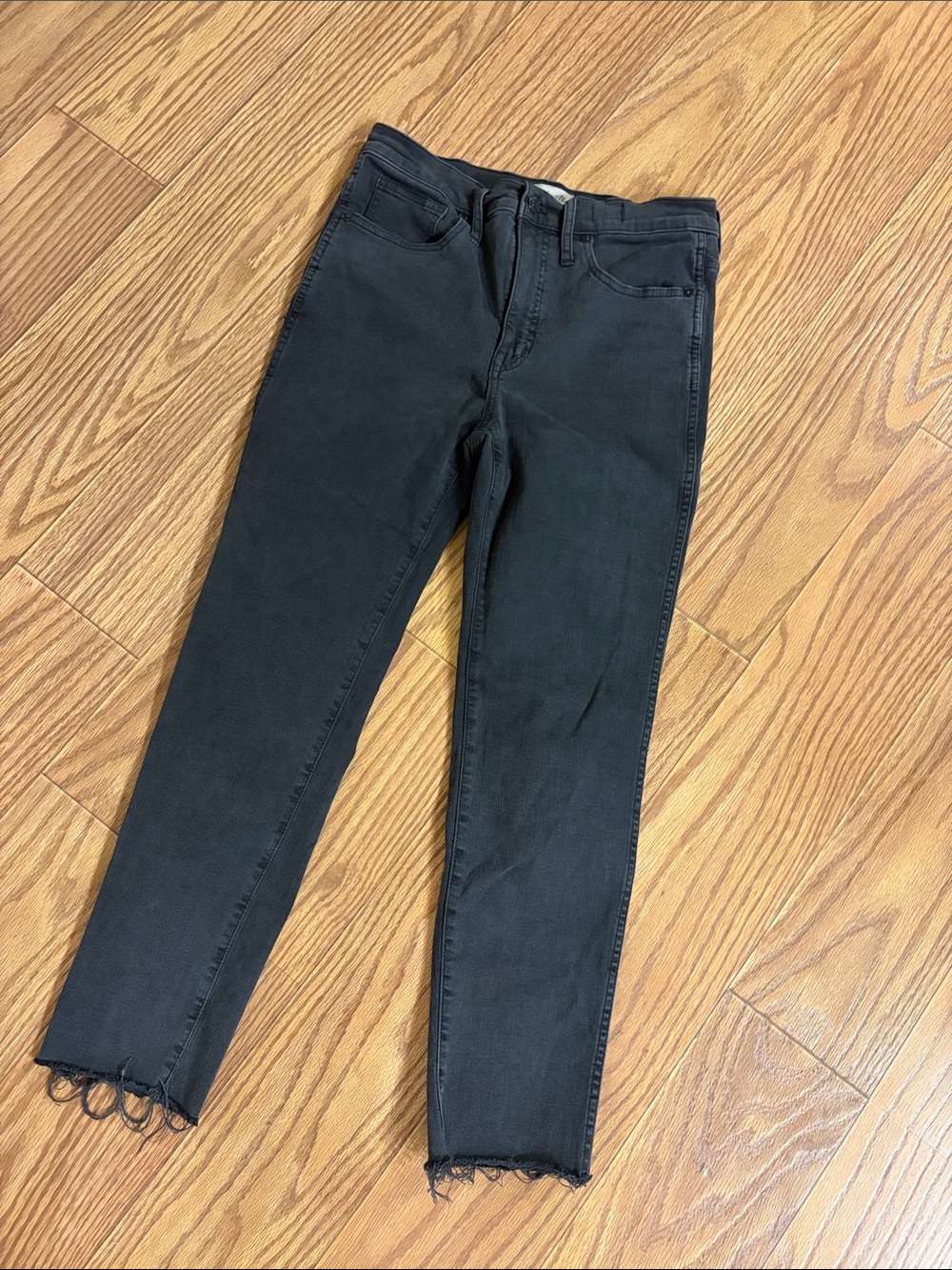 Madewell Stovepipe Jeans 28 raw hem washed‎ black faded straight leg stretch